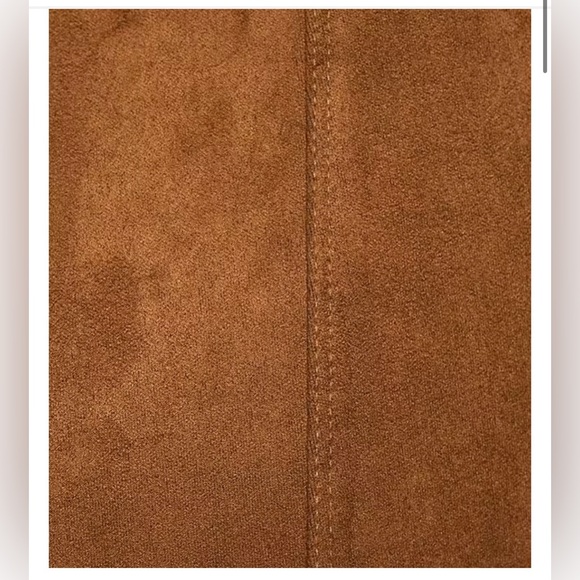 John Mark
Plus Size Faux Suede Flat Front Slim Straight Pull-On Pants - Picture 3 of 8